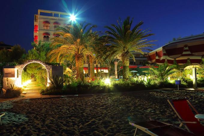 Hotel Silvi Silvi Marina Zewnętrze zdjęcie