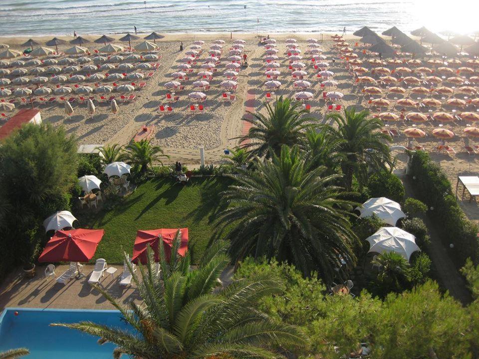 Hotel Silvi Silvi Marina Zewnętrze zdjęcie